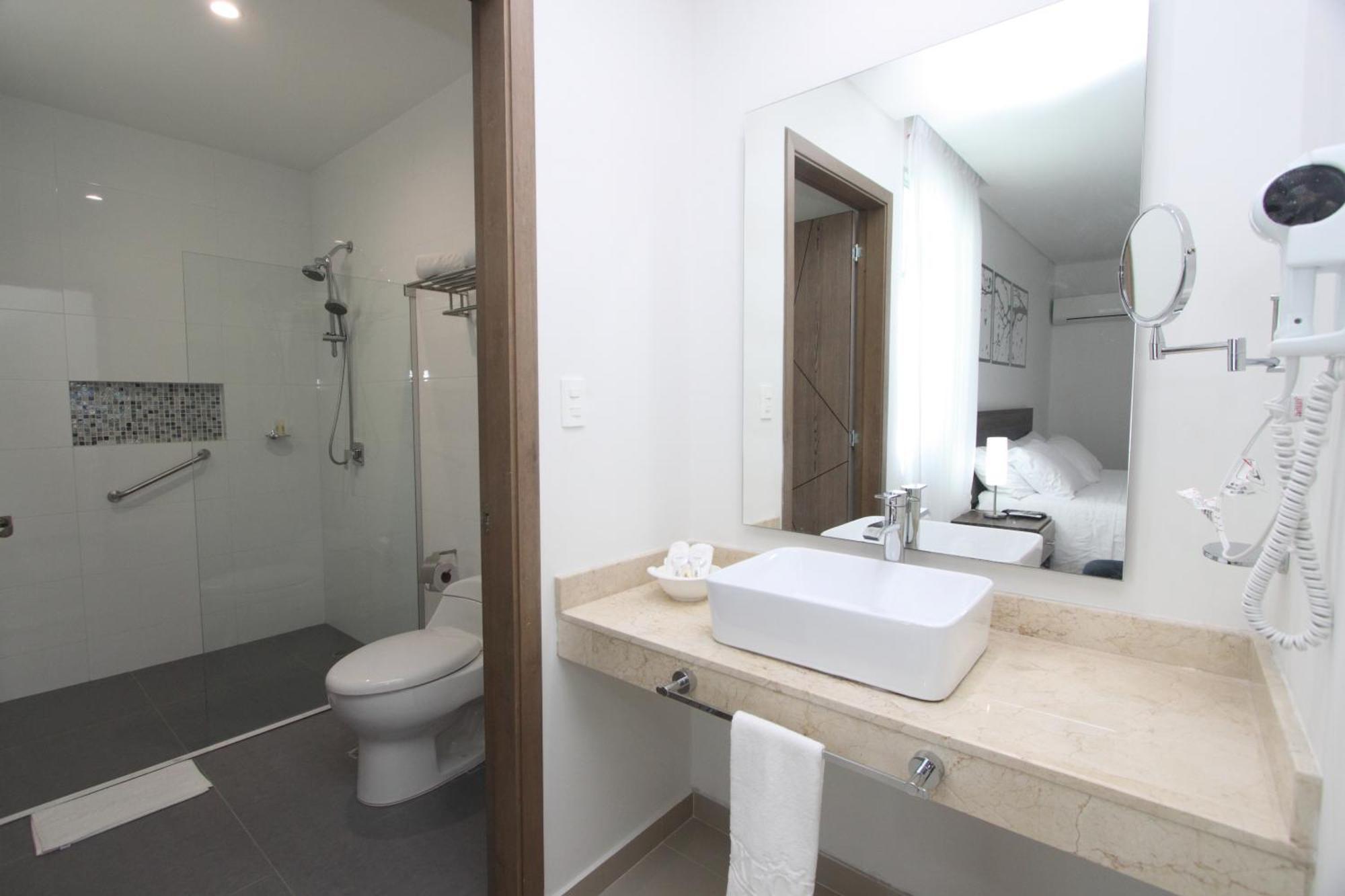 Hotel Oxford Barranquilla Екстериор снимка