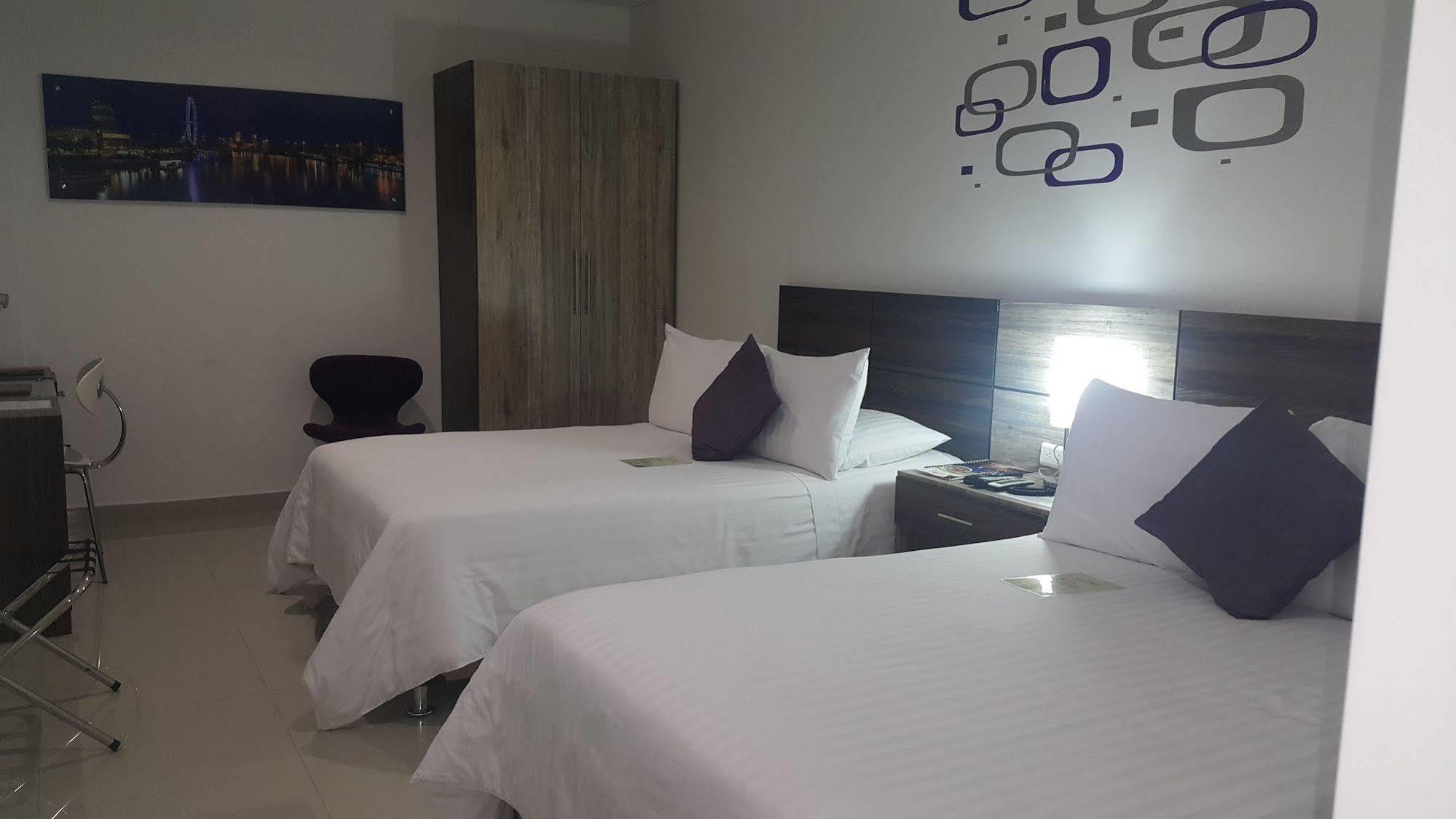 Hotel Oxford Barranquilla Екстериор снимка